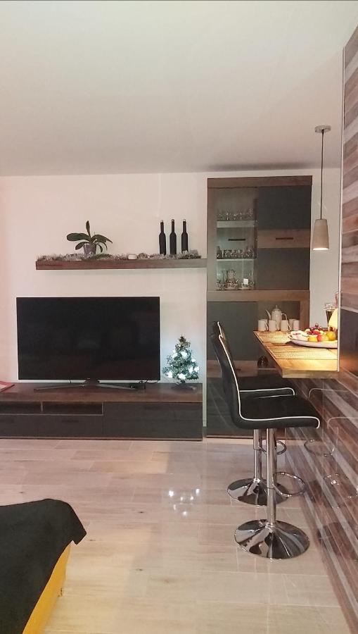 Apartman Navrchu Брезно Экстерьер фото